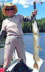 Show Off That BIG Northern Pike Fishing by Ollie